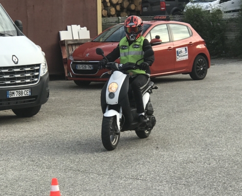 Permis AM (cyclo), Croisonnier auto-école